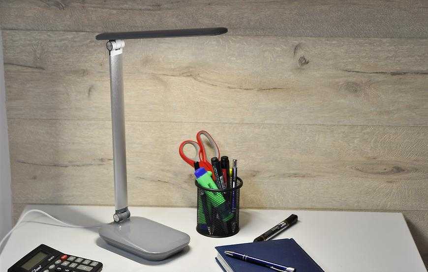 STOLNÍ LAMPA SM-850S SILVER LB1 Baumax